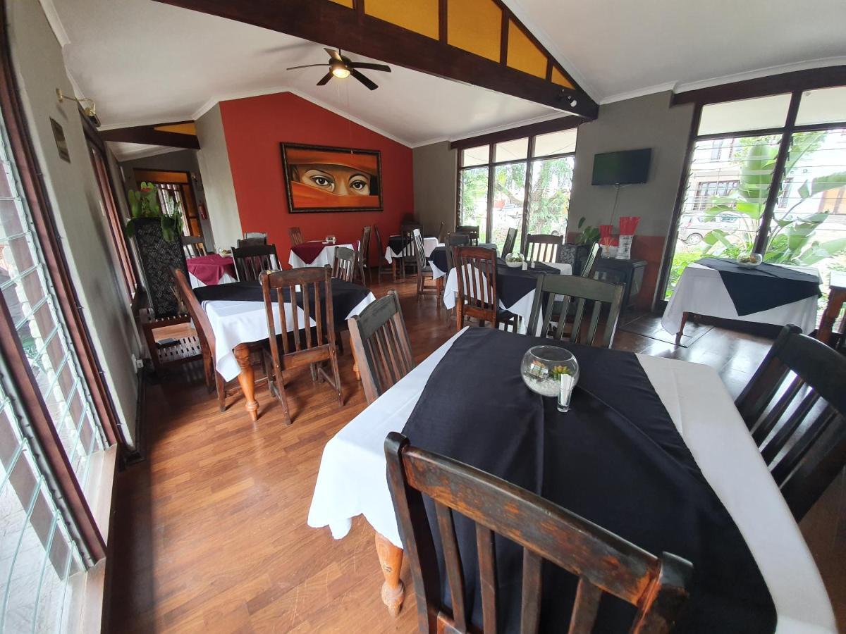 The Palms Guesthouse Mbombela Екстер'єр фото